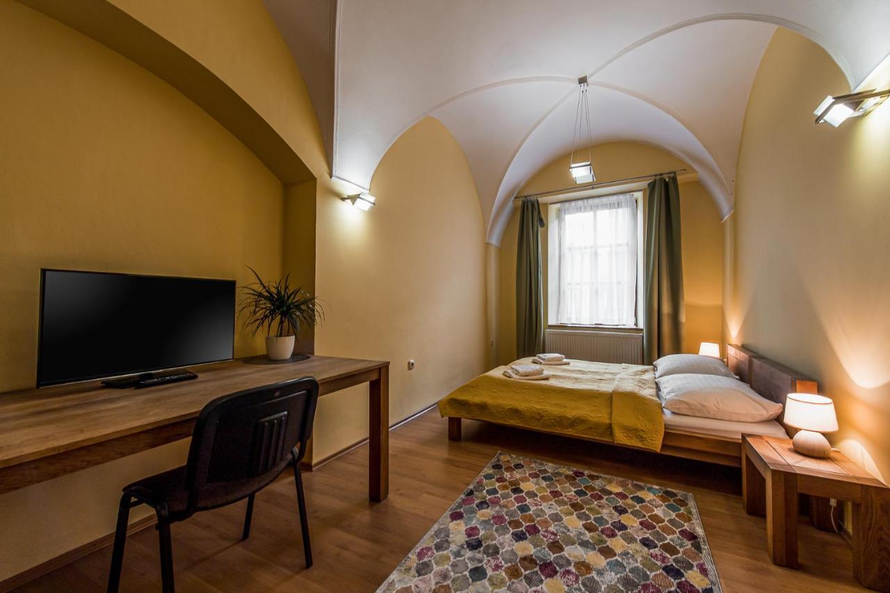 Apartmany Kolegium Presov Ngoại thất bức ảnh